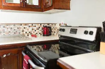 Casa Tianna Guest Apartments 킹스톤