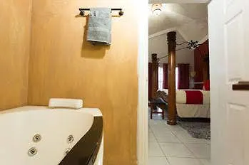 Casa Tianna Guest Apartments 킹스톤