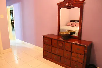 Casa Tianna Guest Apartments Kingston Jamaica